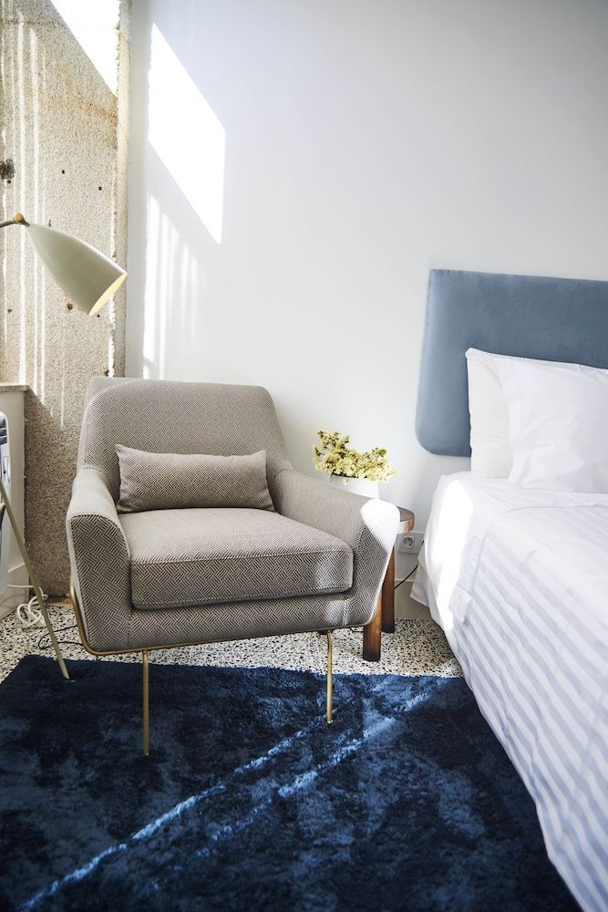Pause Apartments 2