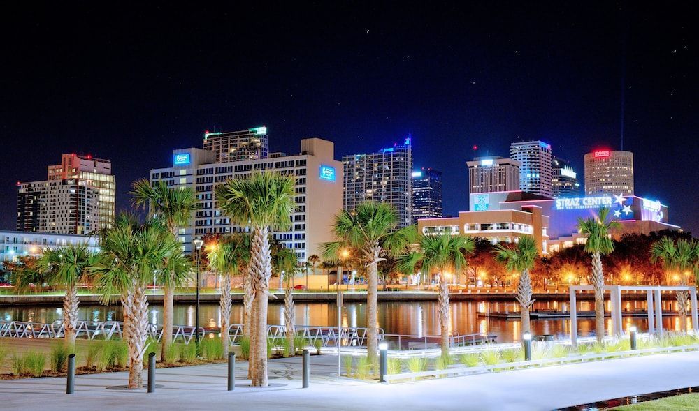 The Barrymore Hotel Tampa Riverwalk 1