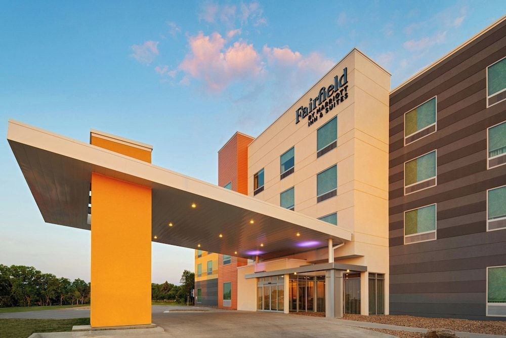 Fairfield Inn & Suites Lincoln Crete 1