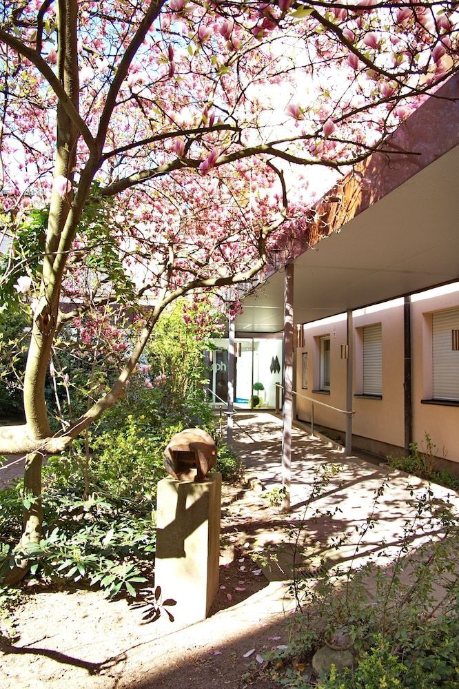 Hotel der Akademie Caritas-Pirckheimer-Haus 1