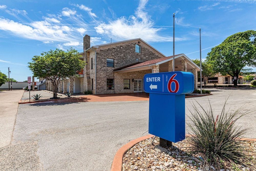 Motel 6-Georgetown, TX 1