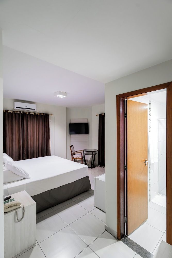 Romas Hotel 2