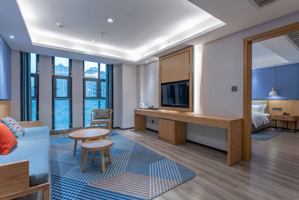 Holiday Inn Express Huangshi Cihu Lake by IHG 2