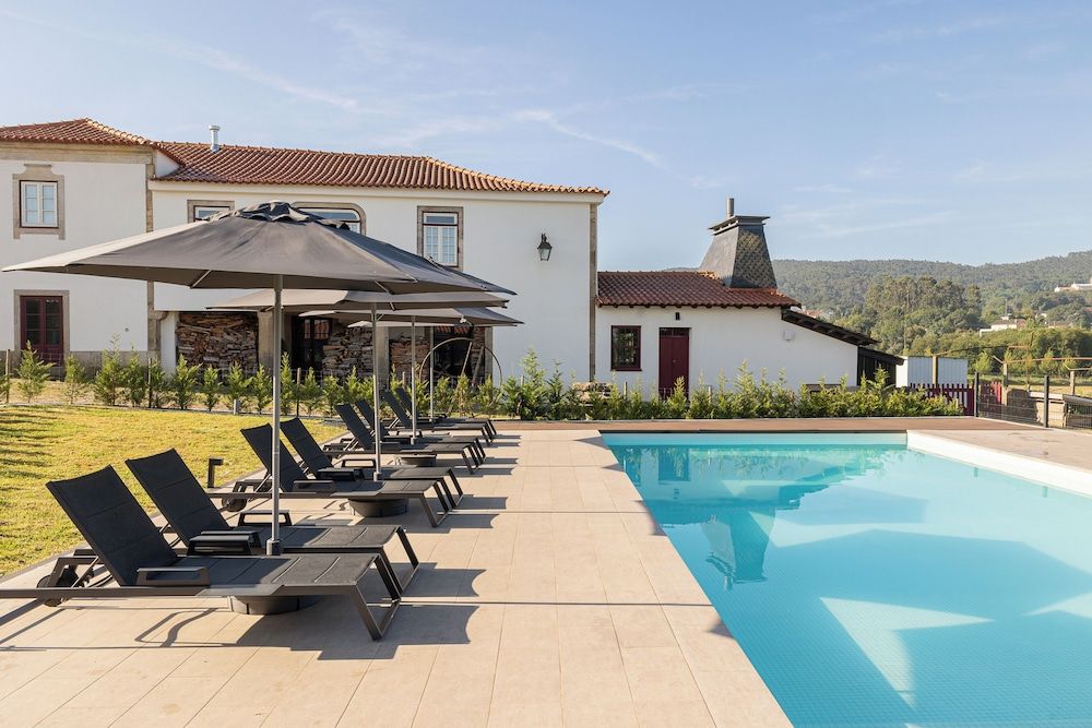 CasaNova Farmhouse 1