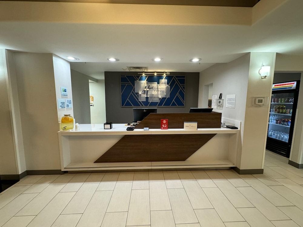 Holiday Inn Express & Suites RIPLEY by IHG 2