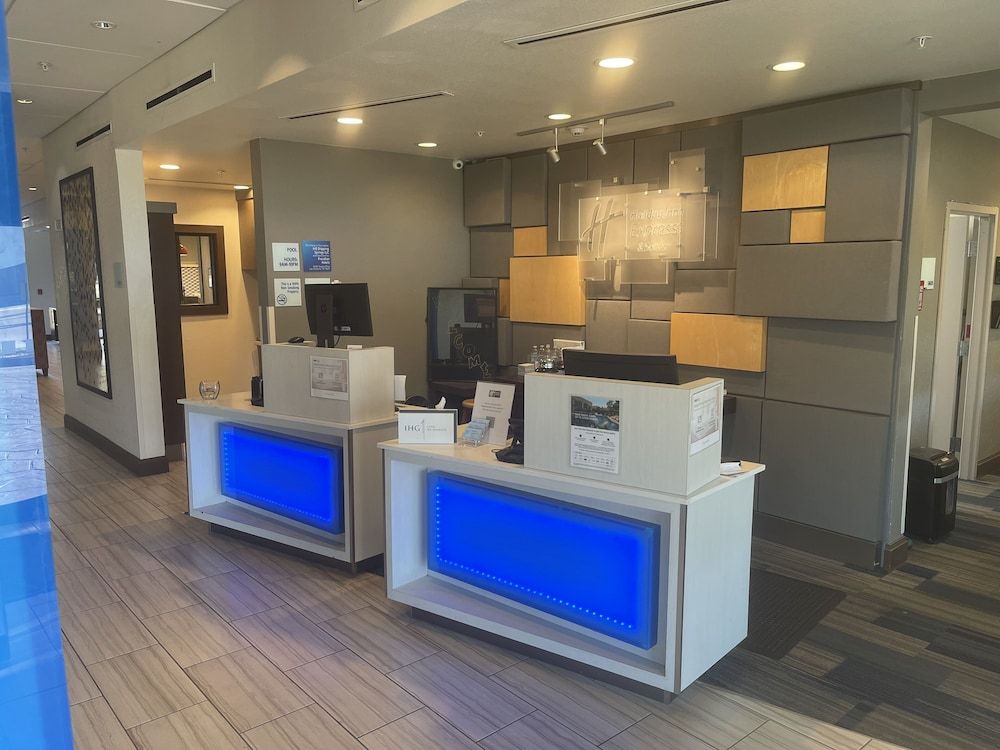 Holiday Inn Express & Suites DRIPPING SPRINGS - AUSTIN AREA by IHG 2