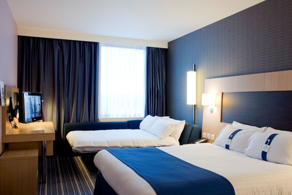Holiday Inn Express ROTHERHAM - NORTH by IHG 2