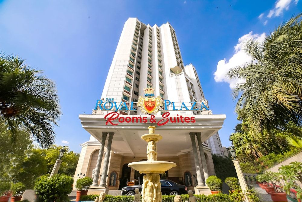 Hotel The Royal Plaza 1