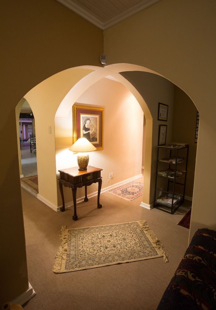 Loerie Guesthouse 2