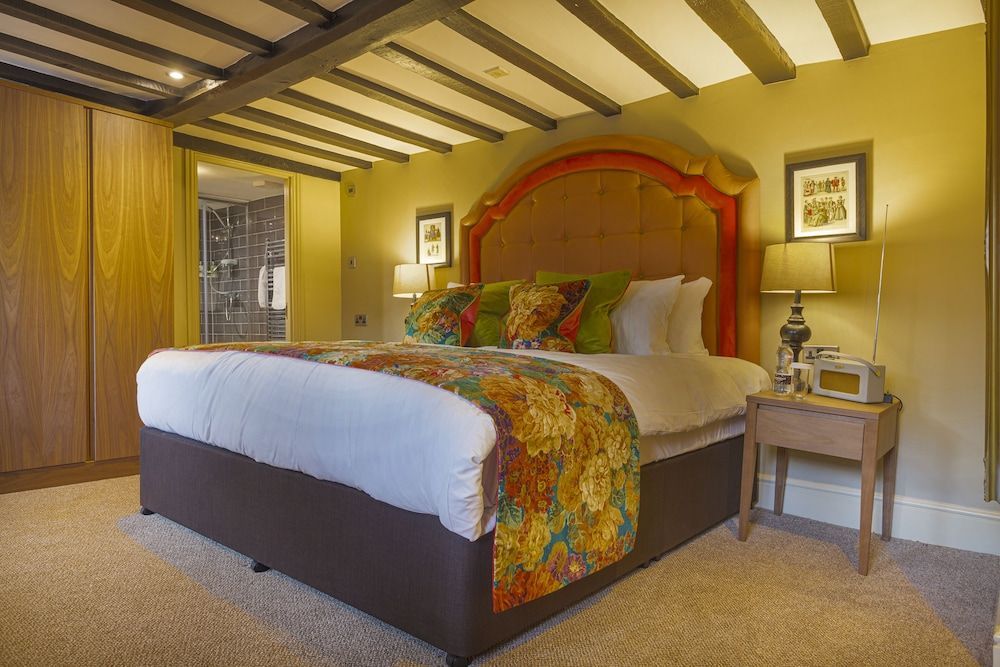 The Tudor House Hotel, Tewkesbury, Gloucestershire - The Coaching Inn Group 1