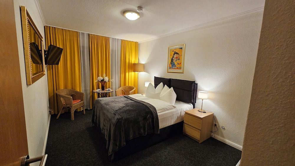 SOHO Private Zimmer & Rooms Im Herzen der Altstadt 1