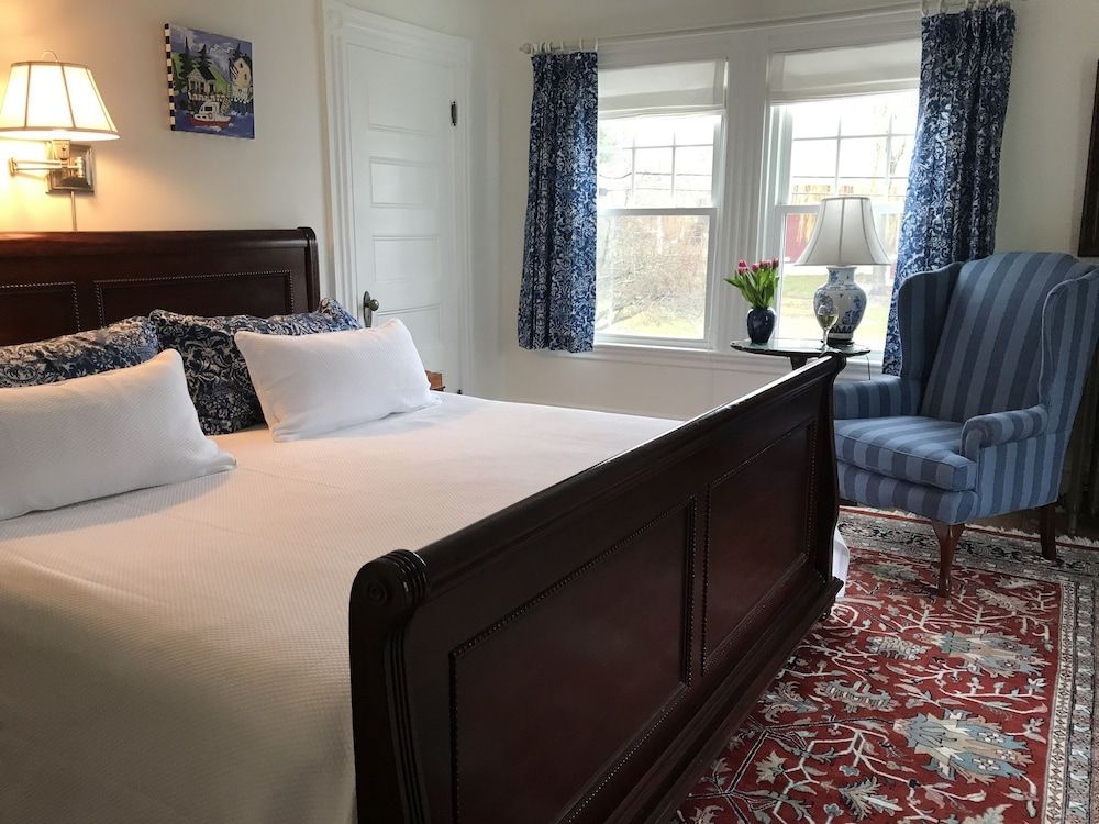 The Belmont Inn 2