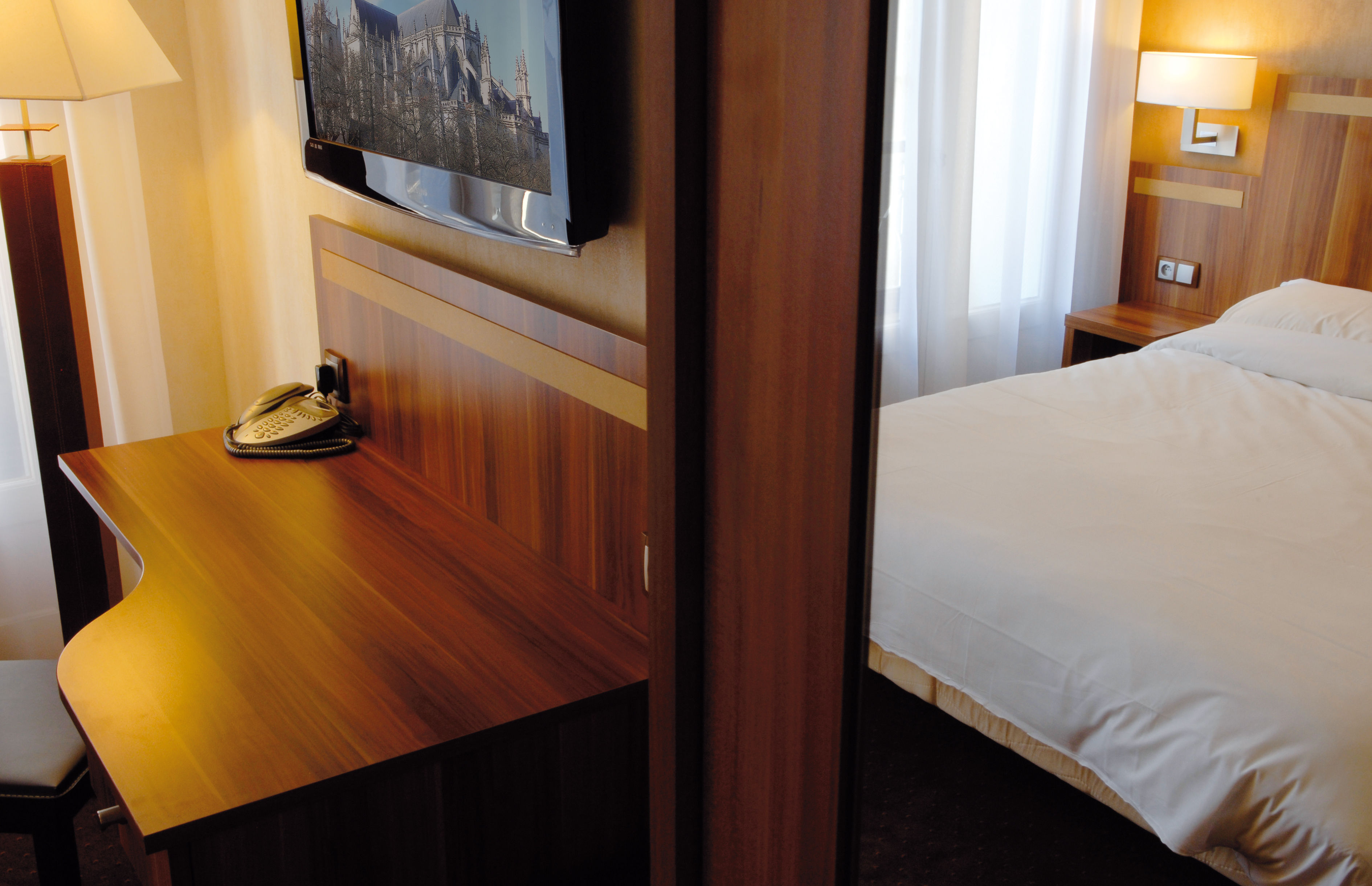 Hotel The Originals du Grand Monarque Nantes Gare 2