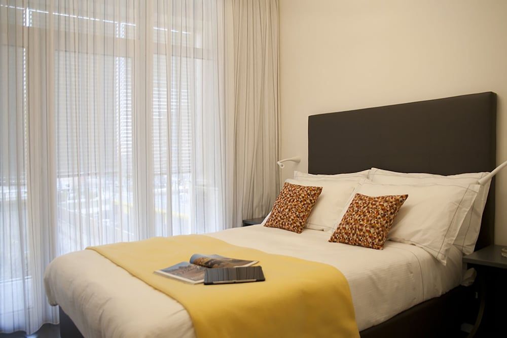 Foyer Rooms&Suites - Self Check-in 1