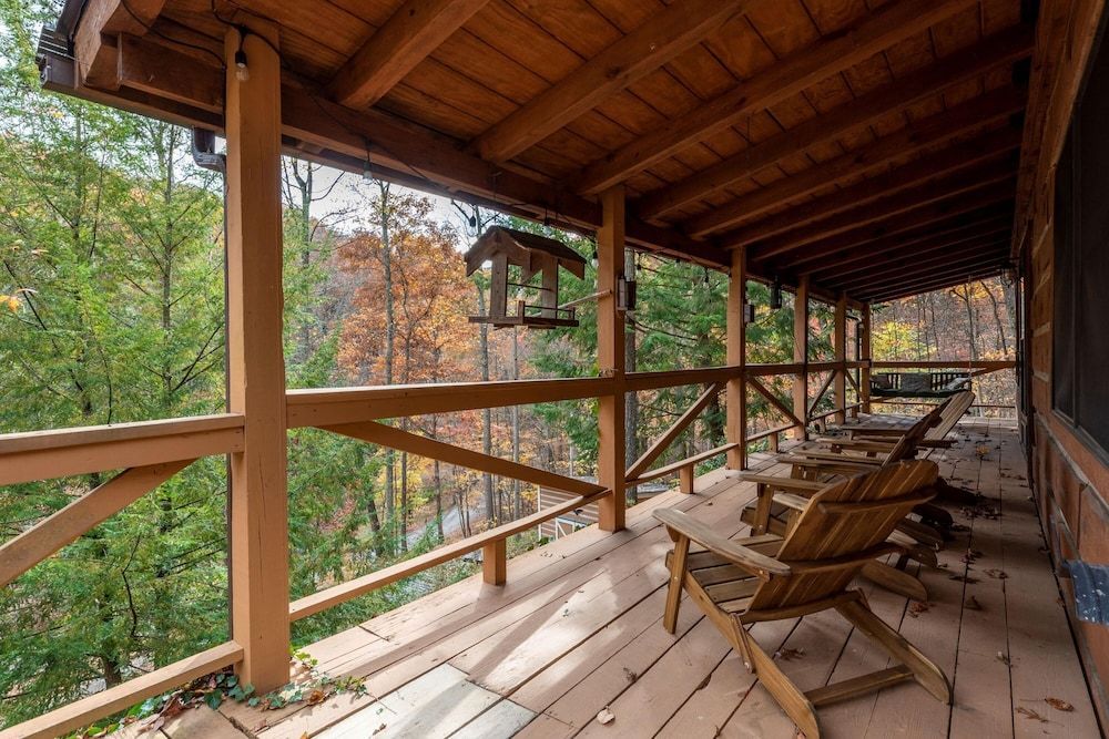 Cabin in the Trees, Hot Tub, Fire Pit 2
