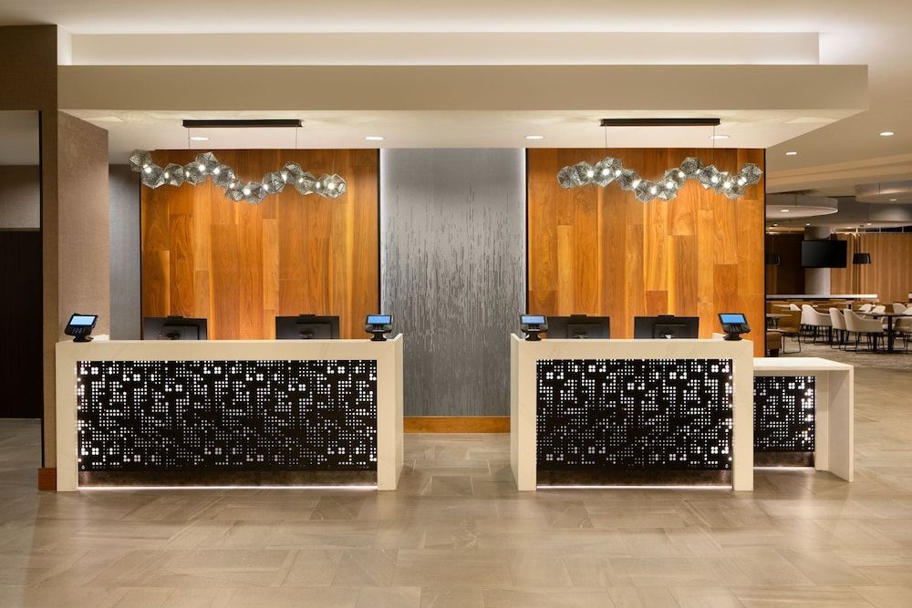 Courtyard by Marriott Seattle Bellevue/Downtown 2