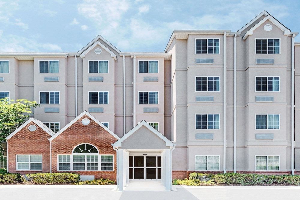 Microtel Inn & Suites Tuscaloosa Near University 1