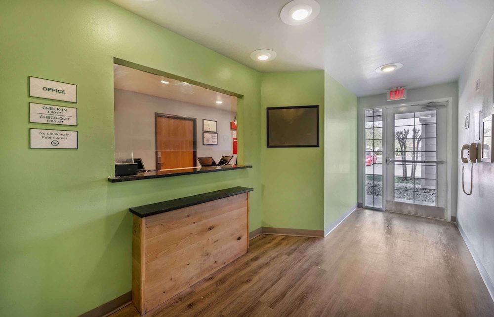 Extended Stay America Select Suites - Orlando - Sanford - Airport 2