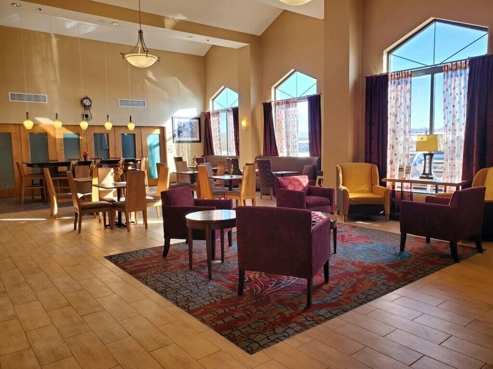 Hampton Inn & Suites Craig 2