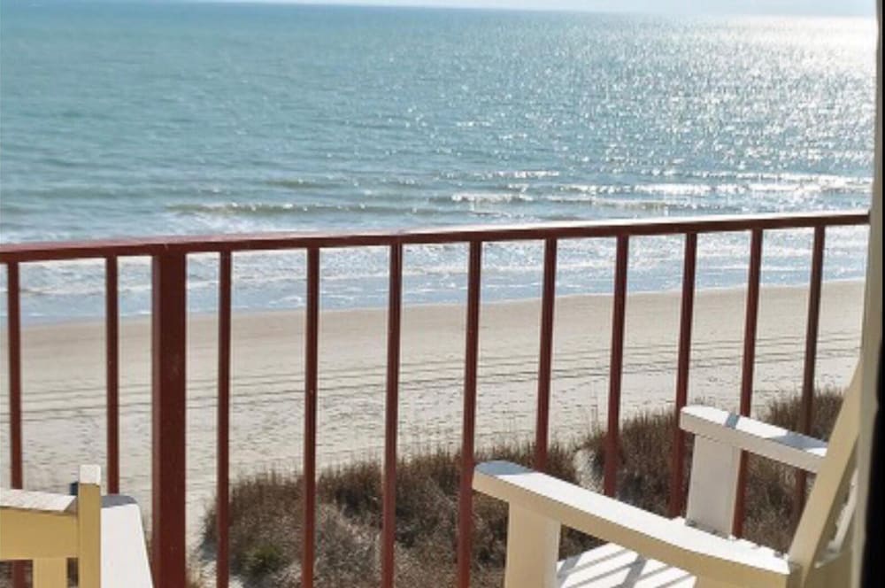 Gazebo Inn Oceanfront 1