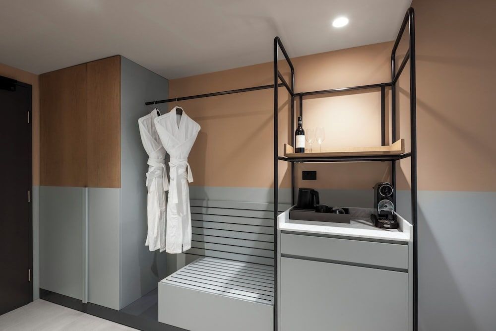 Mercure Melbourne La Trobe Street 2