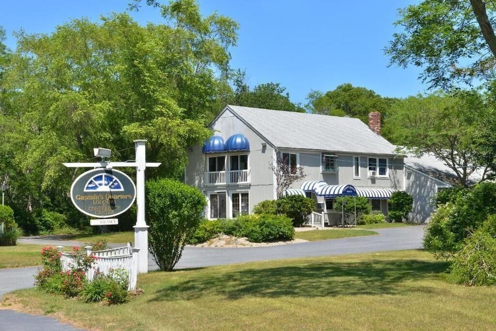 Captains Quarters Motel & Conference Center 1