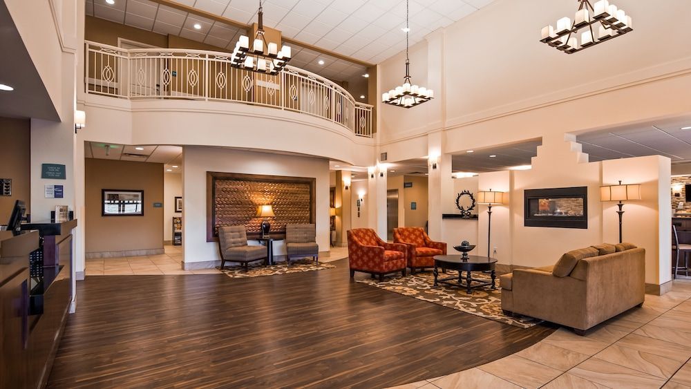Best Western Plus Hudson Hotel & Suites 2