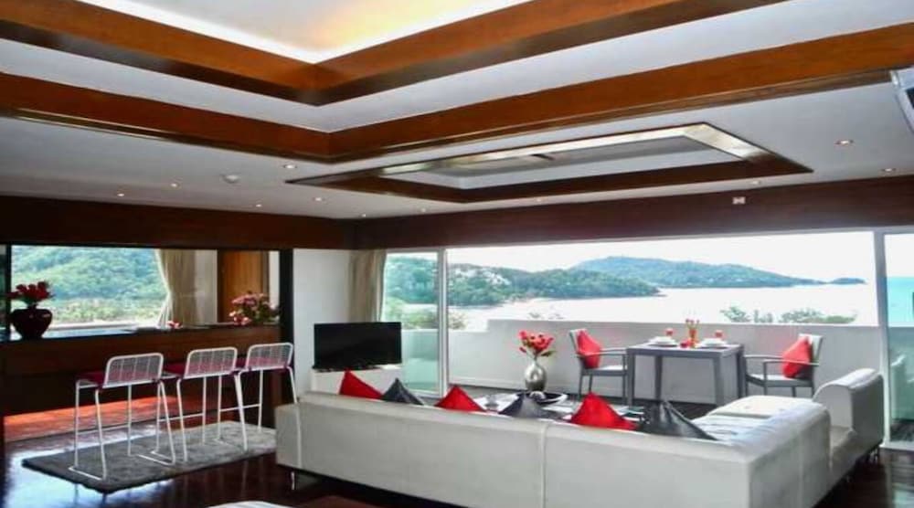 Patong Tower 1-Bedroom Apartment Full Sea View 2