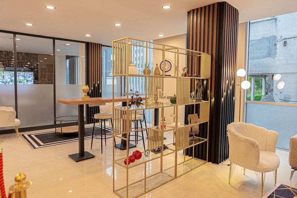 City Night Suites&Hotels 2
