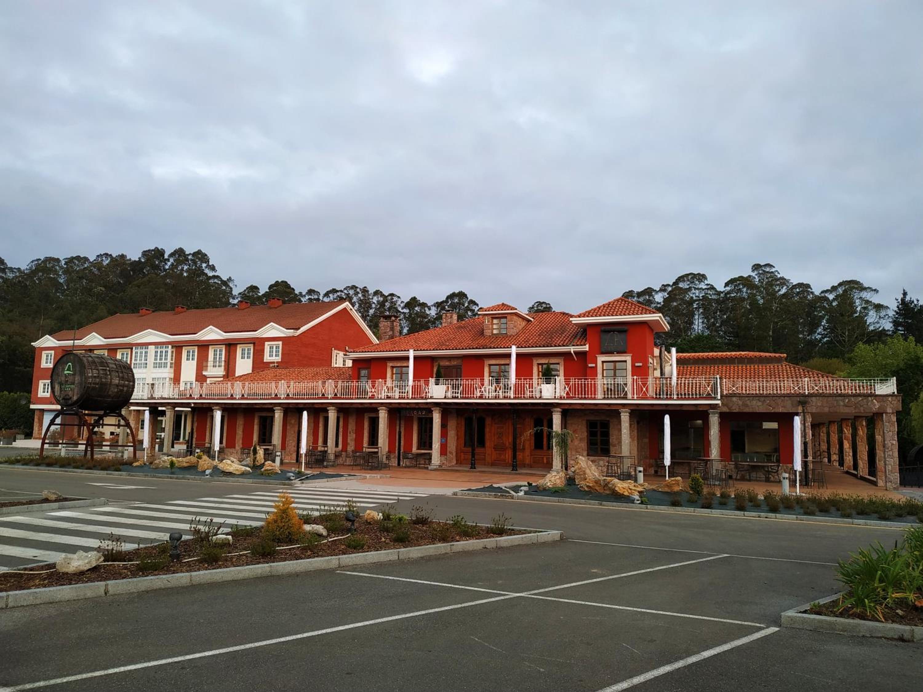 HOTEL LA CAMPANA 1