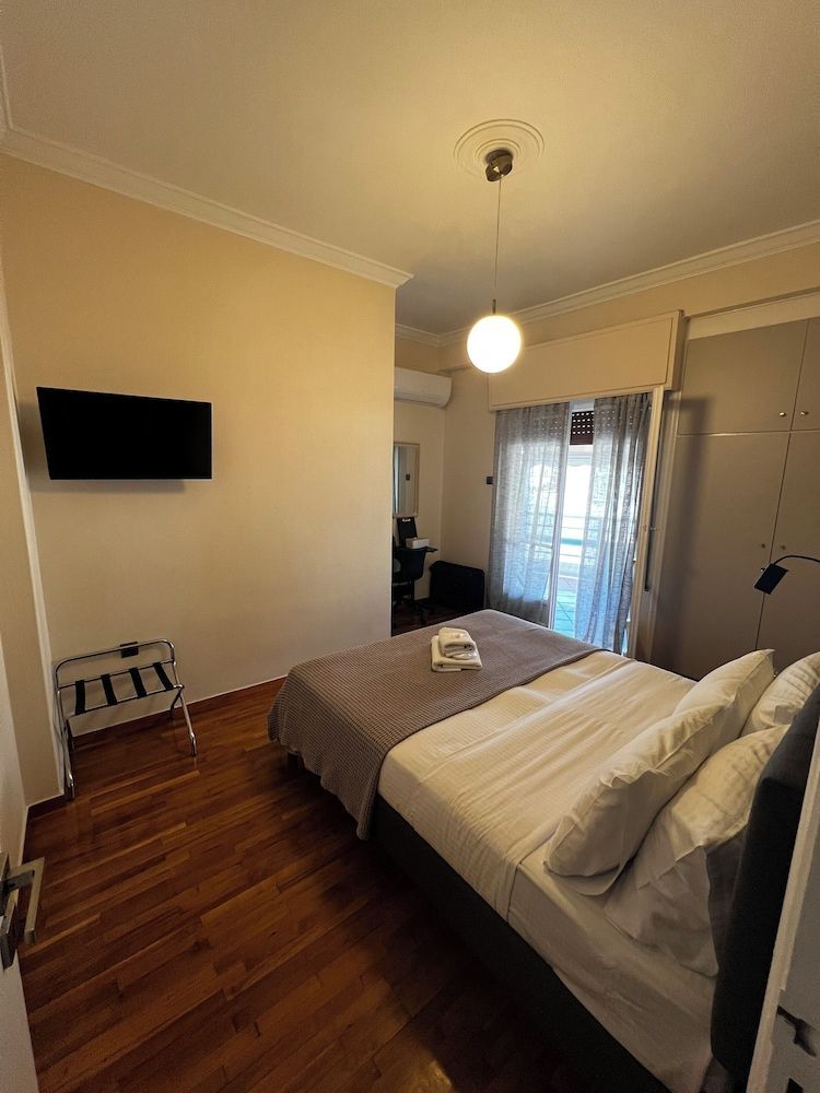 Pnyka Apartment 3 1