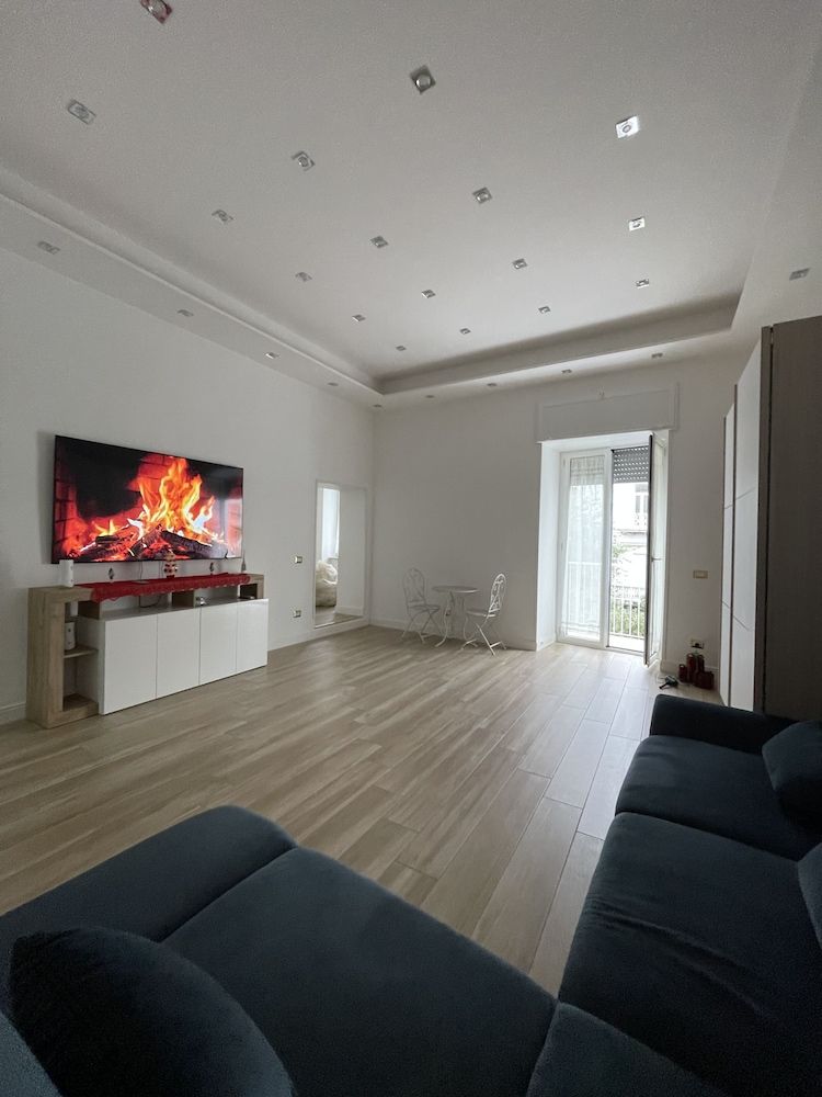 Berenice Suite 1