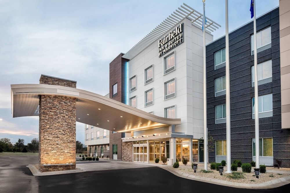 Fairfield Inn & Suites by Marriott Kenosha Pleasant Prairie 1