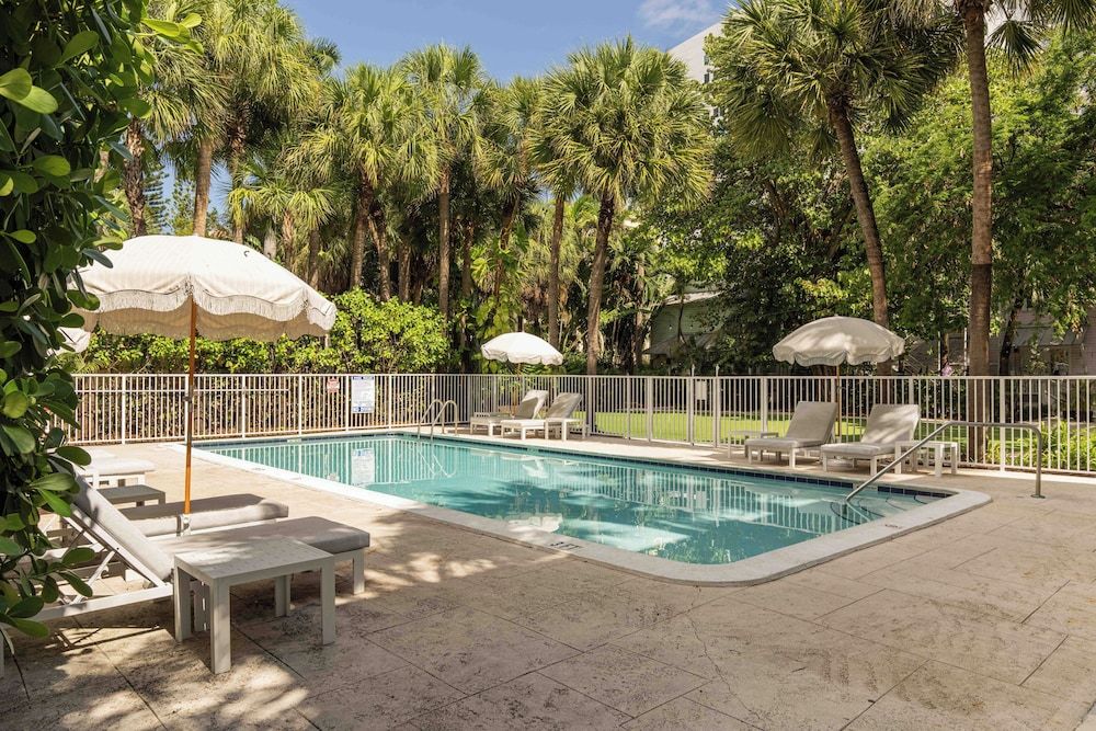 Miami River Inn by Renzzi 1