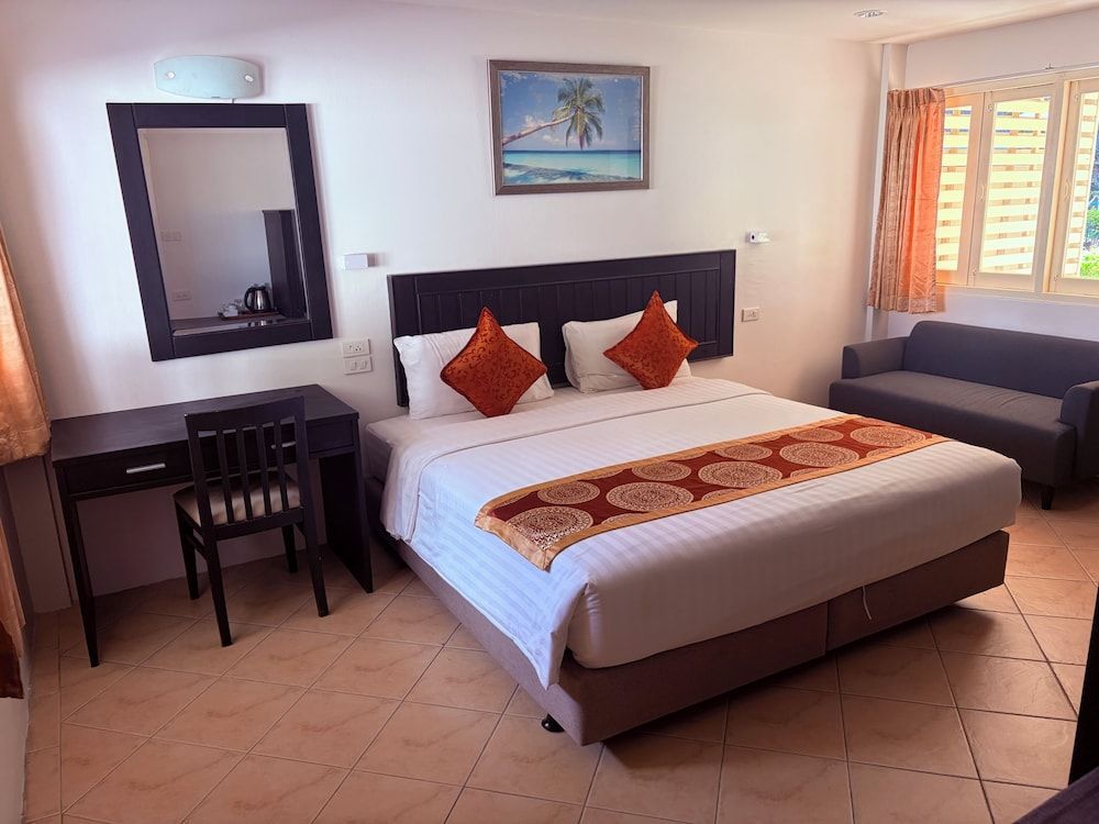 Nautical Inn 1