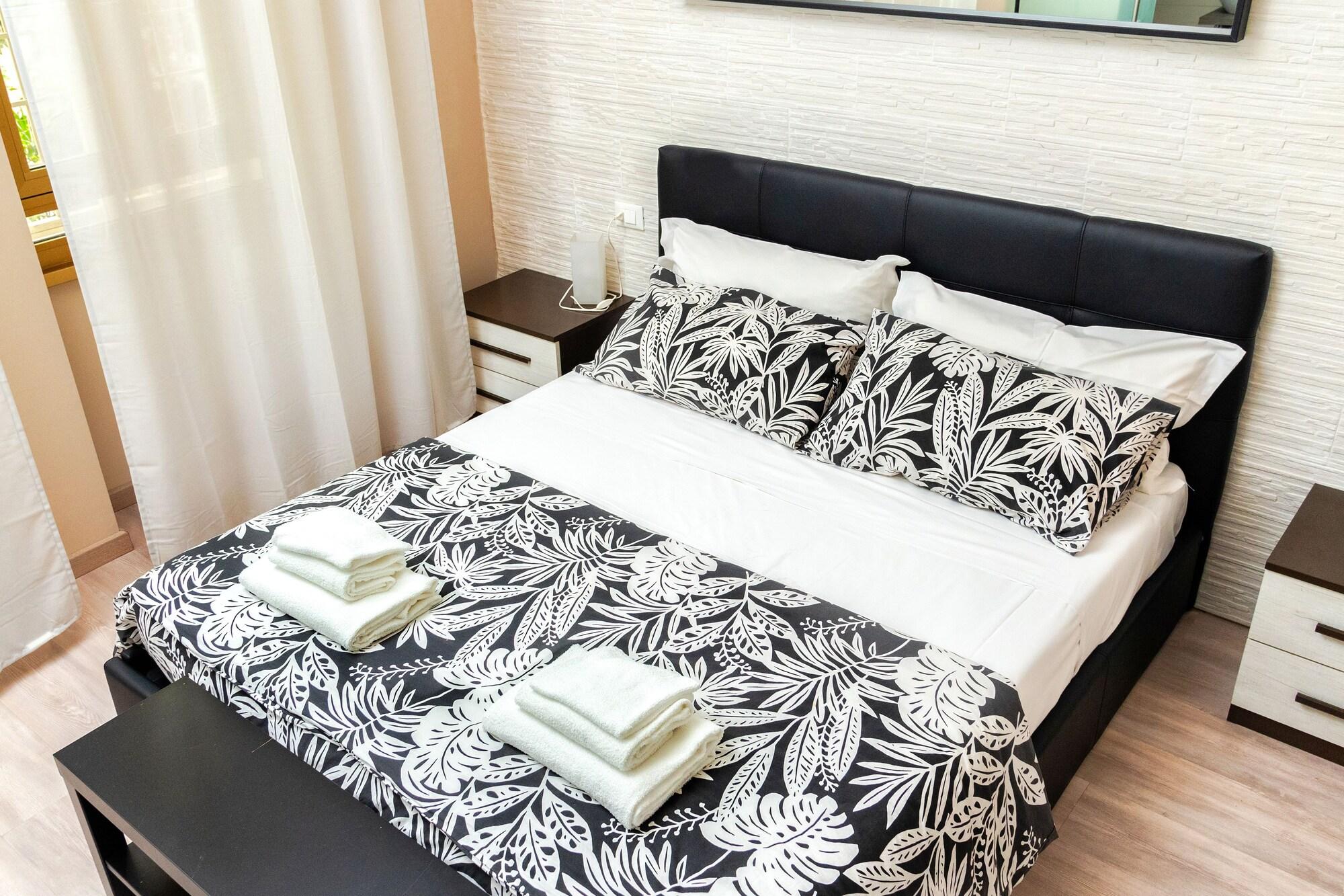 Comfort Rooms Piazza Mariano Armellini 1