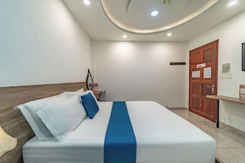 The Eros Hotel 2