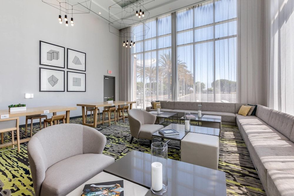 Cambria Hotel LAX 2