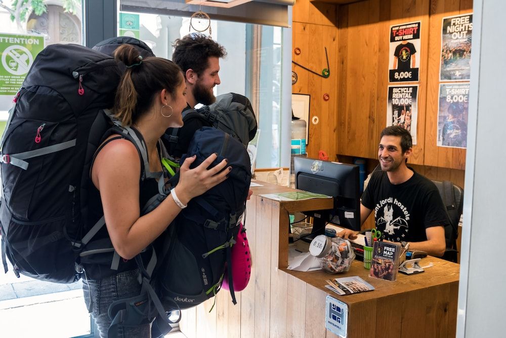 Sant Jordi Hostels Gracia 2