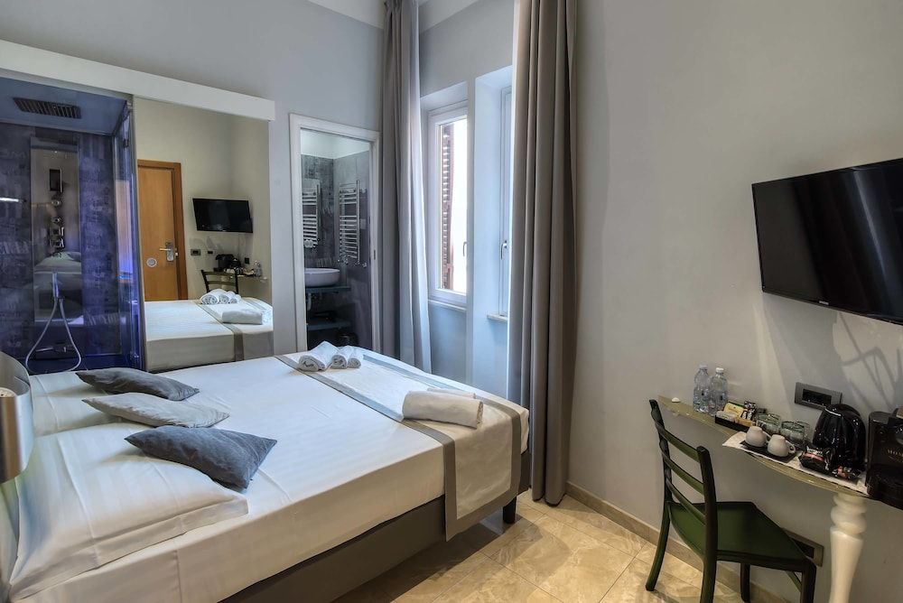 Pantheon Caesar Relais 1