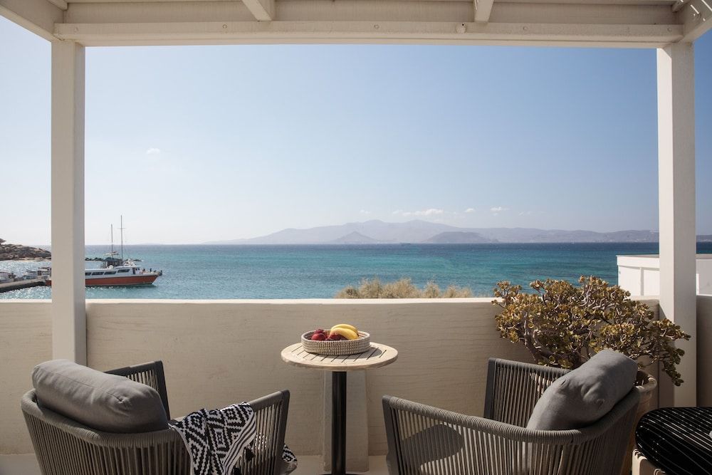 Iria Beach Art Hotel 1