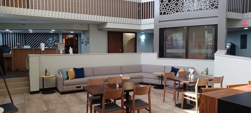 Holiday Inn MCALLEN – MEDICAL CENTER AREA by IHG 1