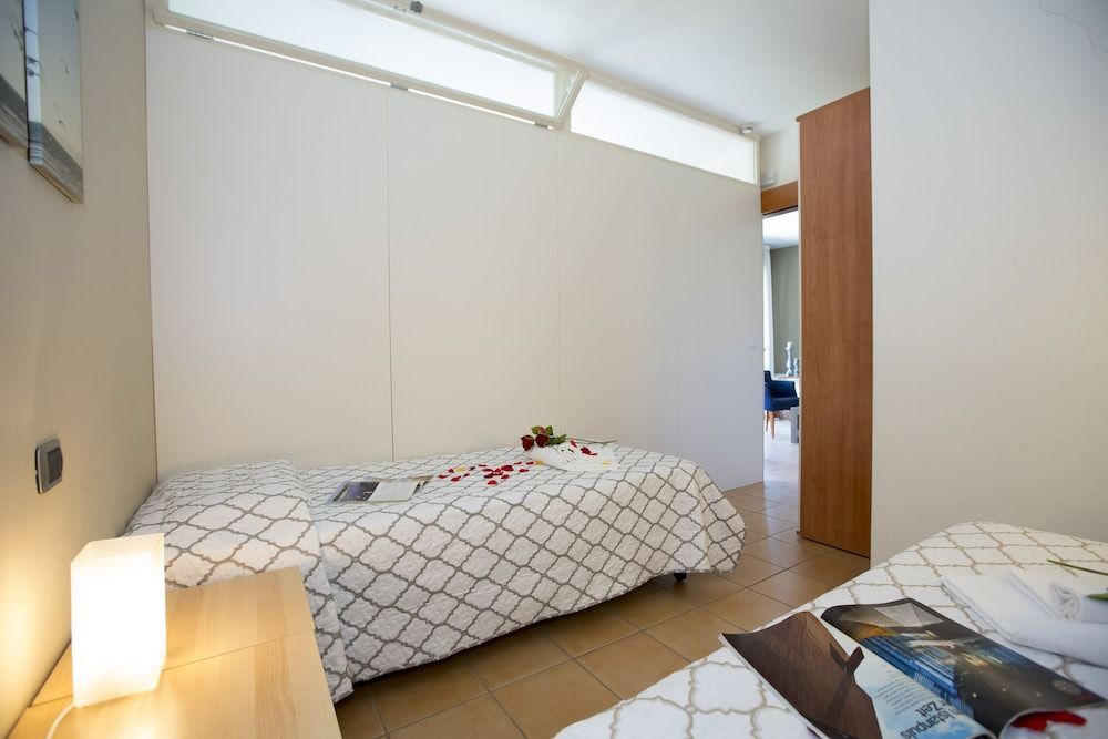 Budget Village Apartments - Porto Letizia 2