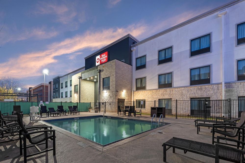 Best Western Plus Austin Airport Inn & Suites 1