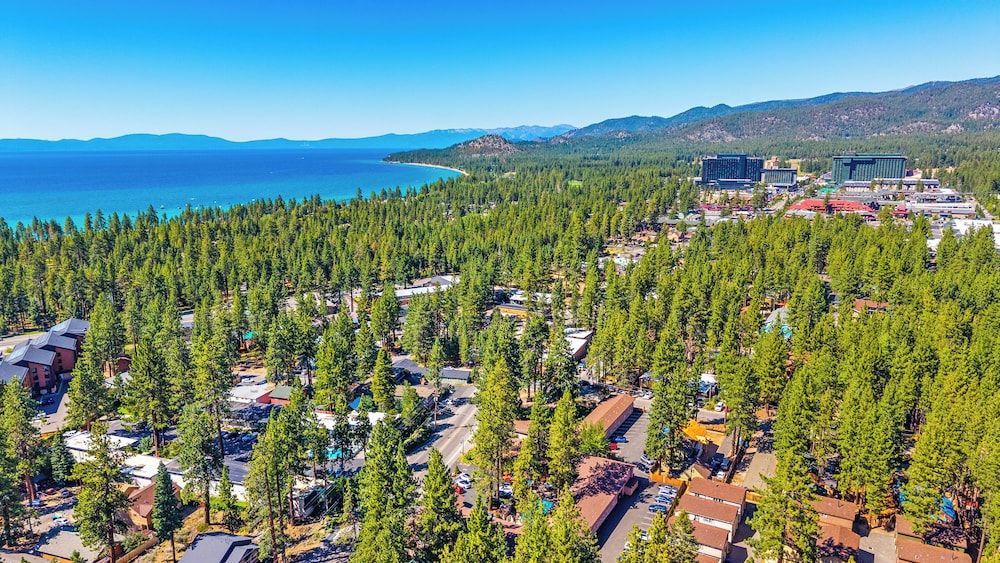 The Lodge at Lake Tahoe 1