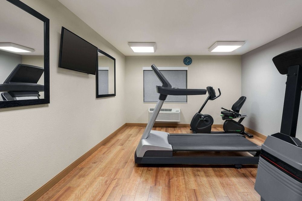 La Quinta by Wyndham Chicago Tinley Park 1