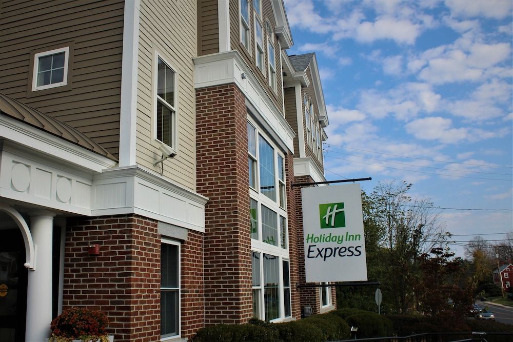 Holiday Inn Express DURHAM - (UNH) by IHG 1