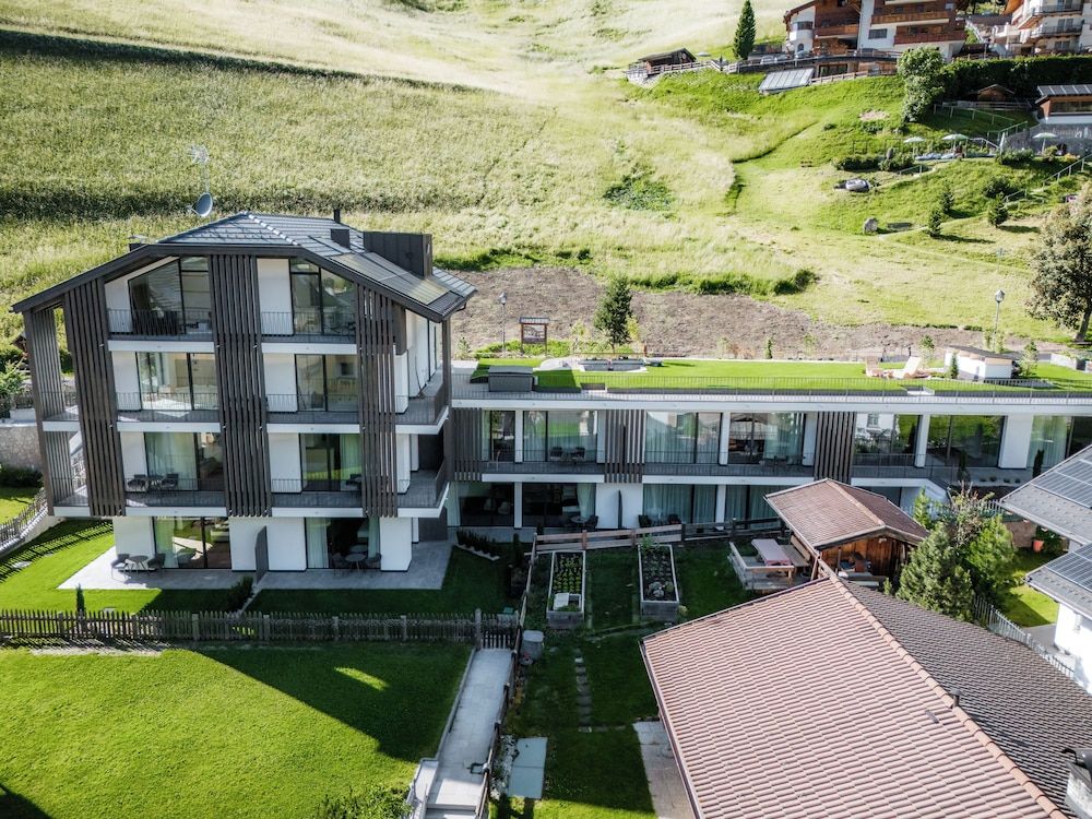 Anna Lodges Dolomites 1