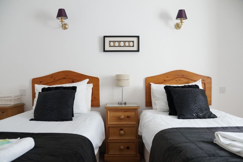 Eyre Court Hotel 2