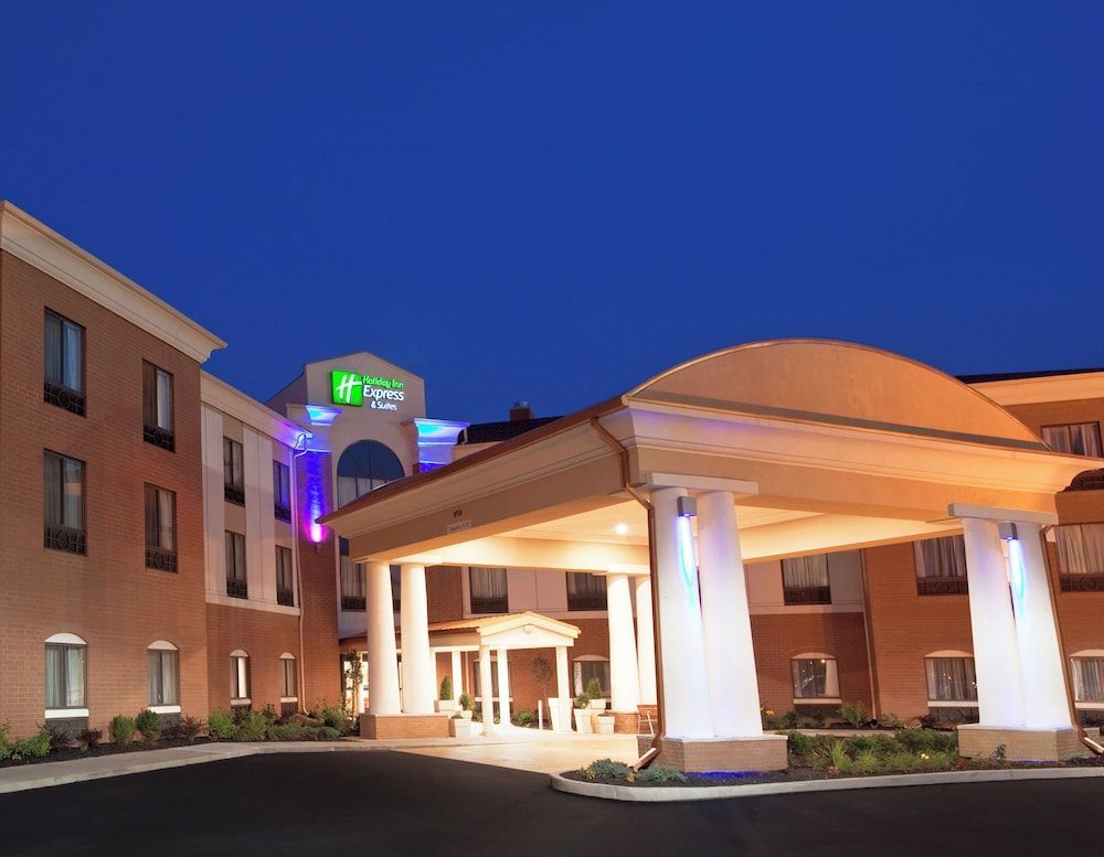 Holiday Inn Express & Suites AKRON REGIONAL AIRPORT AREA by IHG 1
